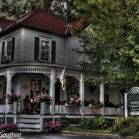 Ici Et Maintenant Bed & Breakfast Magog ภายนอก รูปภาพ